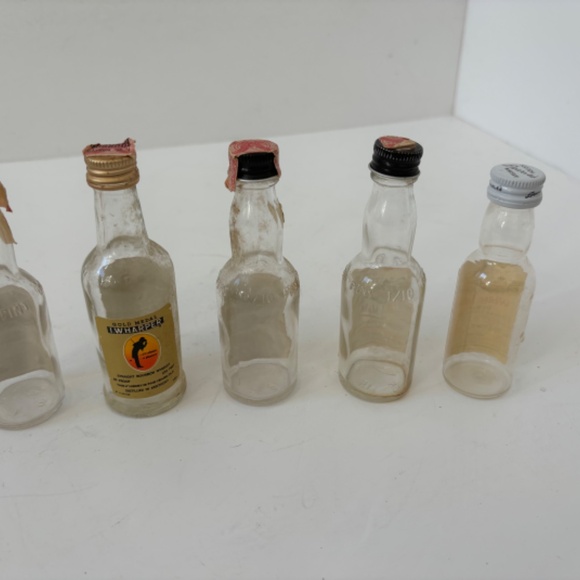 Lot of 5 Vintage Airline Liquor Empty Glass Bottles Whiskey & Vodka - Picture 3 of 6